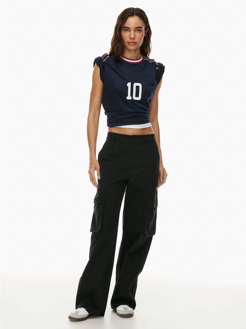 Aritzia TNA Black Cargo Pants Low Rise Straight Leg size 2 Short No Stretch Y2K